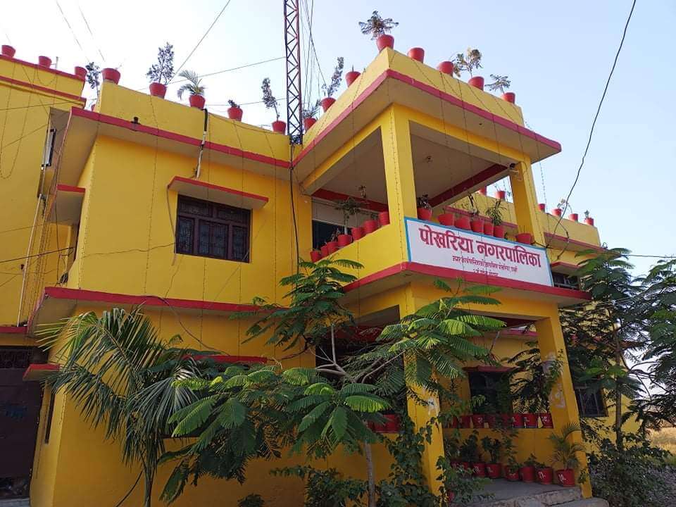 गर्मीको कारण पोखरिया नगरपालिमा पनि ६ दिनको लागि विद्यालय बन्द