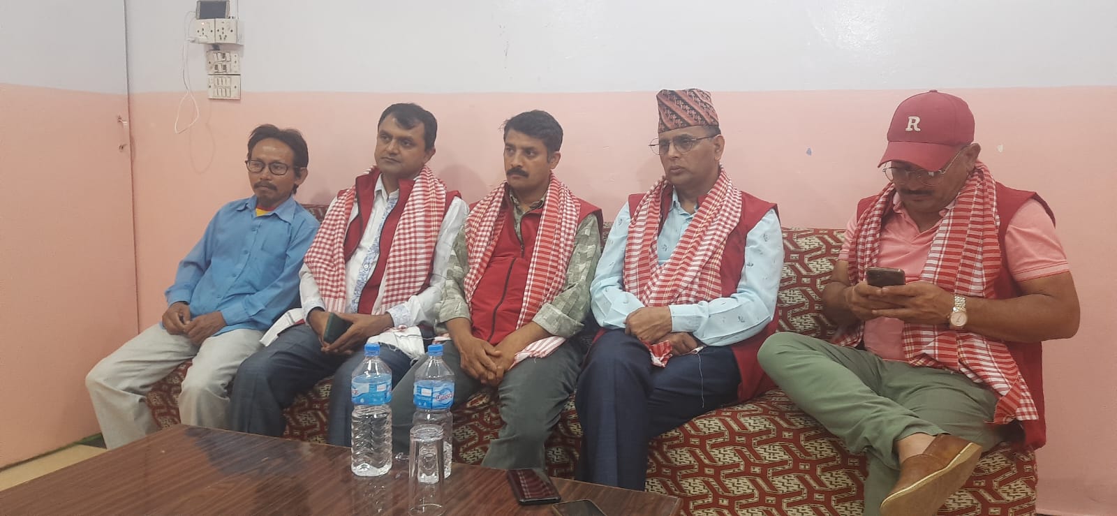 प्रेस सेण्टर नेपालका केन्द्रीय पदाधिकारी र पर्सा कार्यसमितिबीच बैठक सम्पन्न