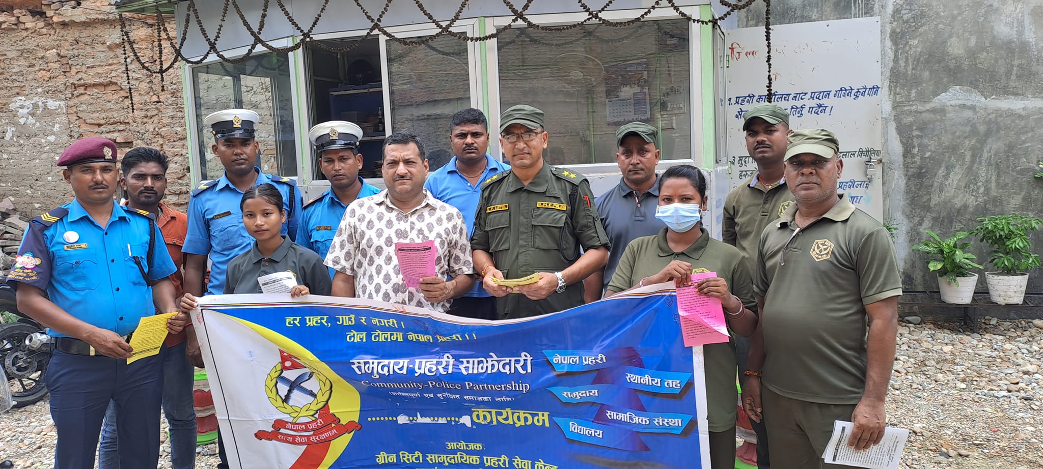 ट्राफिक नियमका बारेमा सचेतना अभियान,