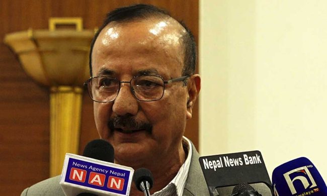 चाडपर्वमा हुने कालोबजारी रोक्न निरन्तर बजार अनुगमन गर्नुपर्छ : उद्योगमन्त्री रिजाल