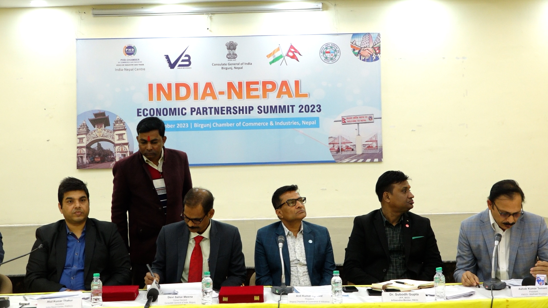 भारत – नेपाल आर्थिक साझेदारी सम्बन्धी शिखर सम्मेलन सम्पन्न ( फोटोसहित )