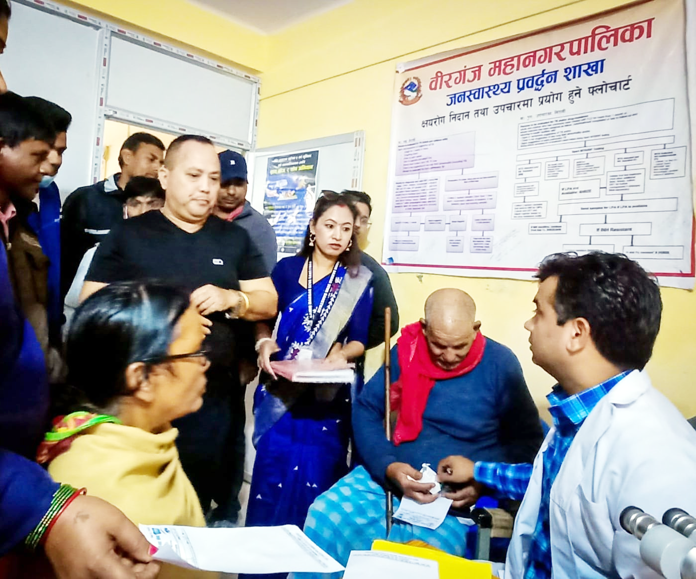 निःशुल्क आँखा तथा दाँत शिविरबाट २ सय ५ जना लाभान्वित