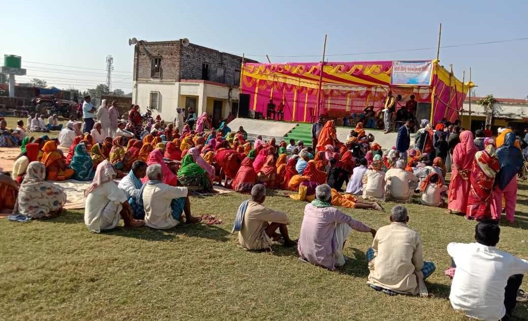 पर्साको पकहाँ मैनपुरमा निशुल्क आँखा शिविर सम्पन्न ।