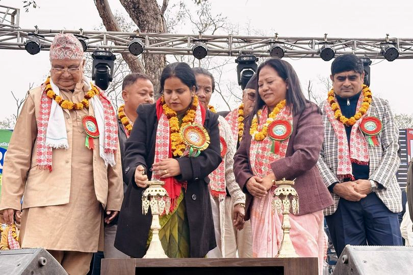 राधाकृष्ण फुटबल मैदानमा प्रथम लालबन्दी महोत्सव सुरु