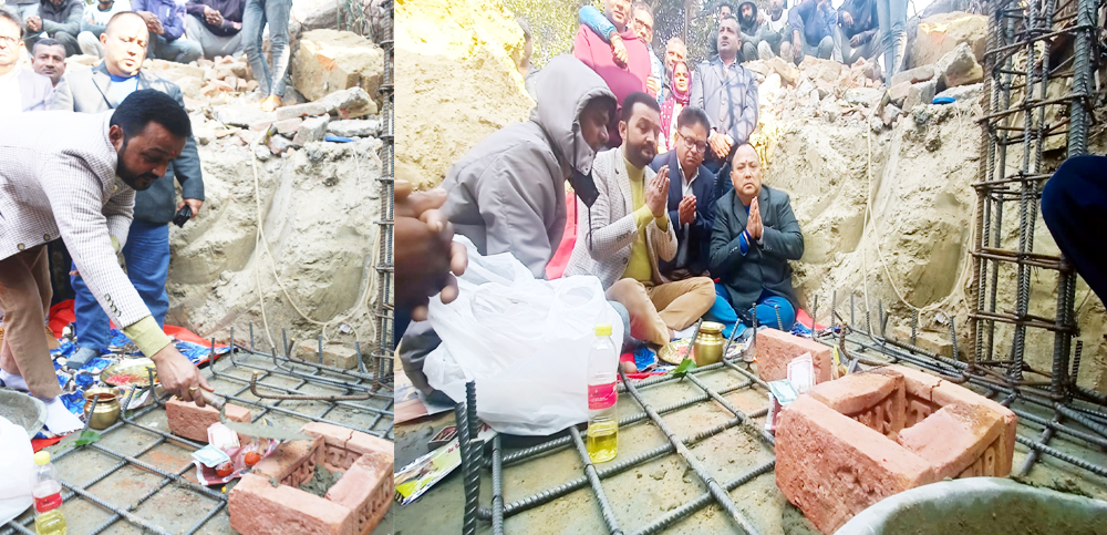 सांसद यादव र मेयर सिंहले गरे  स्वास्थ्य प्रयोगशाला भवनको शिलान्यास