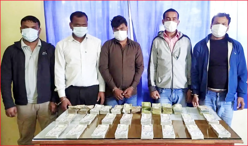 बारामा नगद २१ लाखसहित हुण्डी कारोबार गर्ने गिरोह  पक्राउ