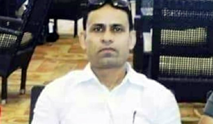 मदन गुप्ताको गोदाममा पर्सा प्रहरीको छापा, लाखौंको कपडा बरामद