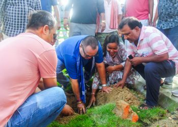 गुरु पुर्णिमाको अवसरमा वृक्षारोपण