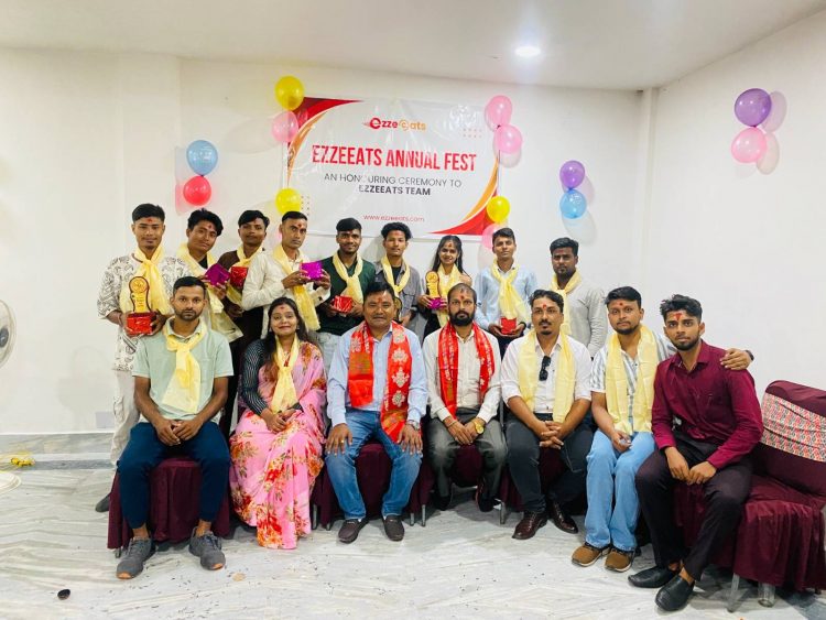 इजी इट्सले मनायो तेस्रो वार्षिकोत्सव, कर्मचारी सम्मानित