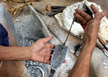 फलामका विभिन्न सामग्री बिक्री गरेर मासिक ५० हजार आम्दानी