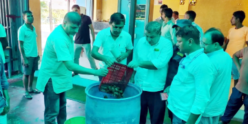 वीरगन्जका जाइका र ताज बिर्यानी हाउसमा  सडेको मासु र म्याद गुज्रिएका मसलाहरु भेटियो