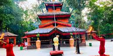 गण्डकी प्रदेशको प्रसिद्व धार्मिक पर्यटकीयस्थल बागलुङ कालिका मन्दिरमा ३५ लाख भेटी सङ्कलन