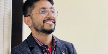 डिग्री गरेर बाख्रा चराउने!