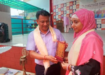 एन्जल वर्ड विद्यालयमा ब्याच वितरण तथा सपथ ग्रहण कार्यक्रम सम्पन्न