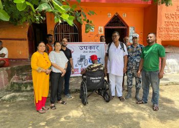 वीरगन्जका एक पुरुषलाई उपकार सेवा नेपालद्वारा  ह्वील चेयर सहयोग