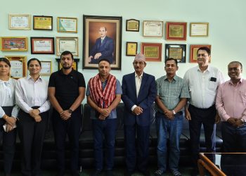 नेशनल मेडिकल कलेजद्वारा जिल्ला प्रहरी कार्यालय पर्साका प्रमुख प्रहरी उपरीक्षक गौतम मिश्रालाई सम्मानसहित विदाई