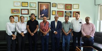 नेशनल मेडिकल कलेजद्वारा जिल्ला प्रहरी कार्यालय पर्साका प्रमुख प्रहरी उपरीक्षक गौतम मिश्रालाई सम्मानसहित विदाई