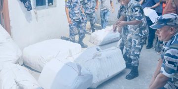 बीरगञ्जको नगवामा भन्सार छलीका कपडा बरामद, पचास लाख मूल्य बराबरको सामान नियन्त्रणमा