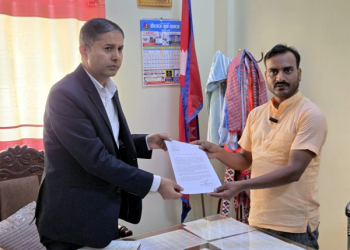 वीरगञ्जमा ८ वर्षदेखि अलपत्र सडक निर्माण कार्य तत्काल सम्पन्न गर्न वडाध्यक्षको माग