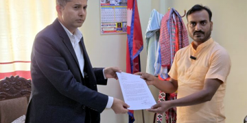 वीरगञ्जमा ८ वर्षदेखि अलपत्र सडक निर्माण कार्य तत्काल सम्पन्न गर्न वडाध्यक्षको माग