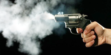 सिराहामा डाँकाको गोली प्रहार, बुबा–छोरा गम्भीर घाइते