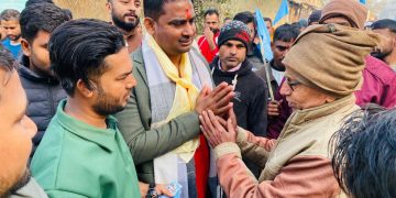 डकैला बहुअरीमा रास्वपाको घरदैलो, किसान र युवाका अधुरा सपना पूरा गर्ने प्रतिबद्धता