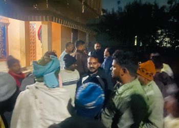 “पुराना नेताजस्तै नबन्नुहोस्” — चोरनी गाउँमा रामकिशोर सिंहप्रति स्थानीयको भरोसा