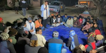 पर्सागढी–४ थरुवा हर्दासपुरमा रास्वपाको वडा स्तरीय बैठक सम्पन्न, स्थानीय समस्या समाधान गर्ने कानुको प्रतिबद्धता