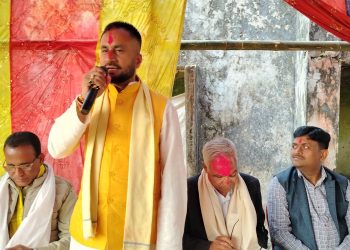 एमालेको ‘घर फर्किने अभियान’ ले पर्सा–३ मा नयाँ ऊर्जा, पूर्व प्रदेशसभा सदस्य प्रह्लाद गिरी पुनः एमालेमा प्रवेश