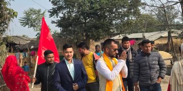 सखुवा प्रसौनी–२ मा नेकपा एमाले उम्मेदवार रूपेश कुमार पाण्डे को घरदैलो, युवा नेतृत्वप्रति जनसमर्थन