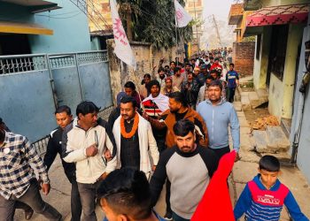 घरदैलोमै विगत र भविष्य जोड्दै प्रदीप यादव, मतदातासँग प्रत्यक्ष संवाद