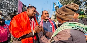 पर्सा–२ मा रास्वपाको शक्ति प्रदर्शन, अठराहा सुगौलीमा कानुलाई अबिर–गम्छासहित स्वागत