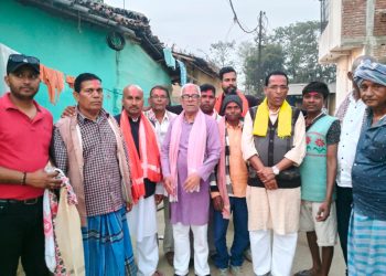 एमाले उम्मेदवार रुपेश पाण्डेयलाई समर्थन गर्दै बिन्दवासिनी र बहुदरमाईमा जसपा नेपालका ३० भन्दा बढी नेताहरु एमालेमा प्रवेश