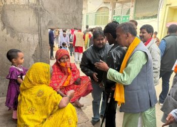 वीरगन्जको अलौंमा पुगे कांग्रेस उम्मेदवार चौरसिया : देशैभर कांग्रेसको लहर छ