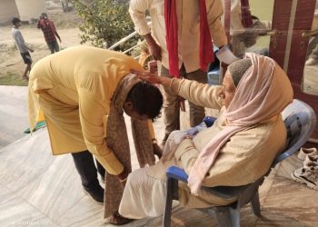 “भत्ता पार्टीले होइन, सरकारले दिन्छ” — ८५ वर्षीय जनक साहको सन्देशसहित अलौ सिवान टोलमा रास्वपाको घरदैलो, कानुलाई परिवर्तनको आशीर्वाद