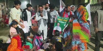 प्रसौनी र सबैठवामा पर्सा निर्वाचन क्षेत्र नम्बर १ प्रतिनिधि सभा सदस्य का उम्मेदवार रामकिशोर सिंहको रात्रि घरदैलो कार्यक्रम सम्पन्न