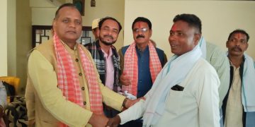 पर्सा–१ मा जसपाको शक्ति प्रदर्शनः विभिन्न दल परित्याग गर्दै सयौं नेता–कार्यकर्ता प्रवेश