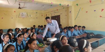 श्री नेपाल रेलवे माध्यमिक विद्यालयमा २ दिने वित्तीय साक्षरता कार्यक्रम सुरु