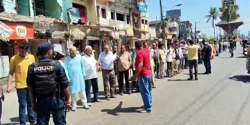 वीरगन्ज मेनरोड विस्तारविरुद्ध मानव सांग्लो
